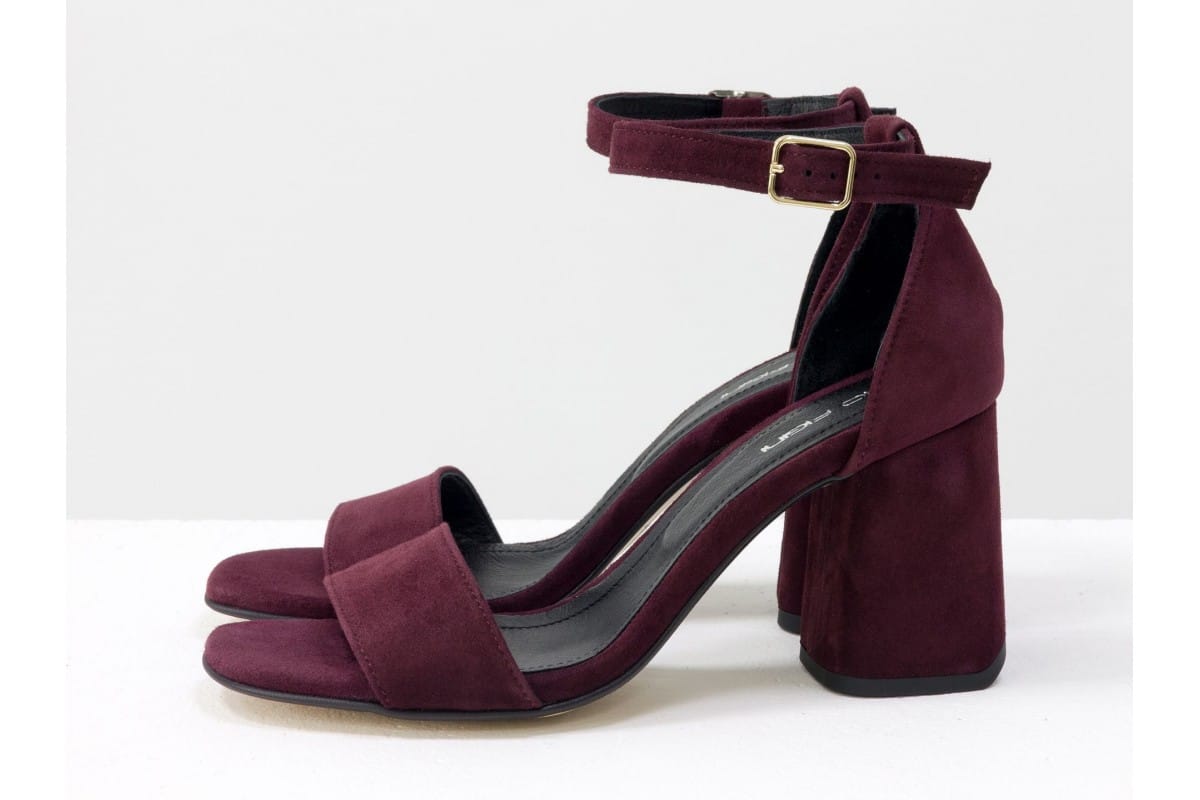 Mondj hellót az alacsony sarkú cipőknek: Öt divatos női modell, amelyek hódítanak