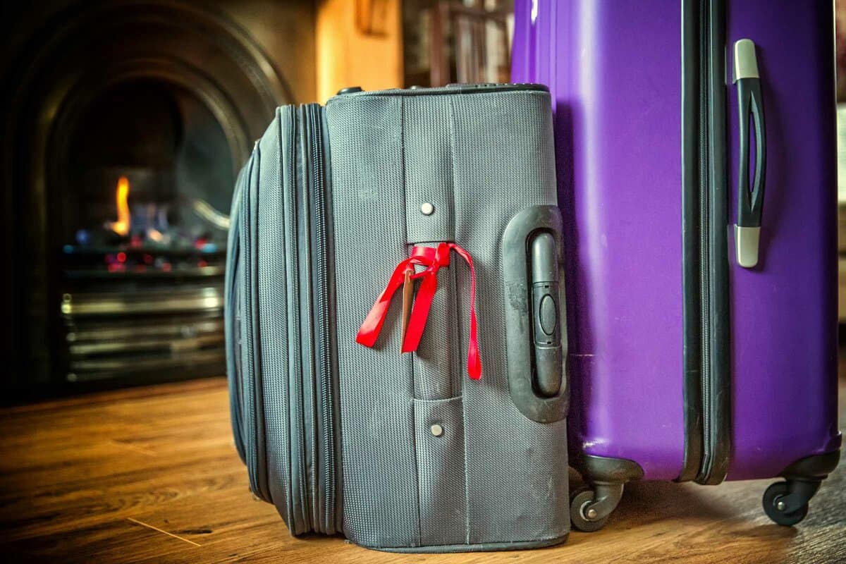 Nem piros, nem zöld: Ez a 3 színű bőrönd, amit kerülj el utazáskor a szakértők szerint