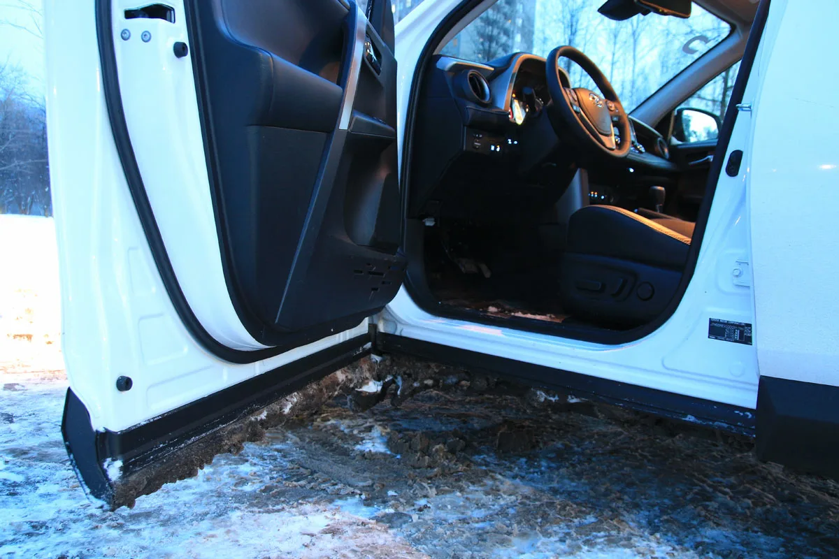 A részlet, ami elárulja, ha egy autó balesetes volt: Újszerűen nézhet ki, de ez az ellenőrzés leleplezi!