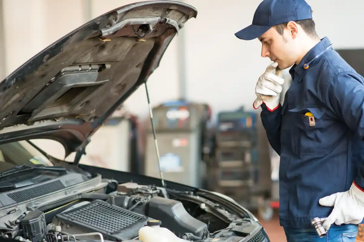 Hogyan Készítsd Fel Autódat a Műszaki Vizsgára: Mit Ellenőriznek, és Hogyan Kerüld El a Visszautasítást?