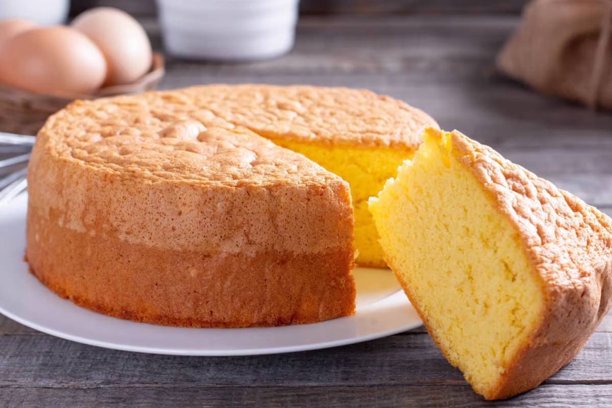 Búcsú a sütőtől: Így készíts puha piskótát mindössze 5 perc alatt