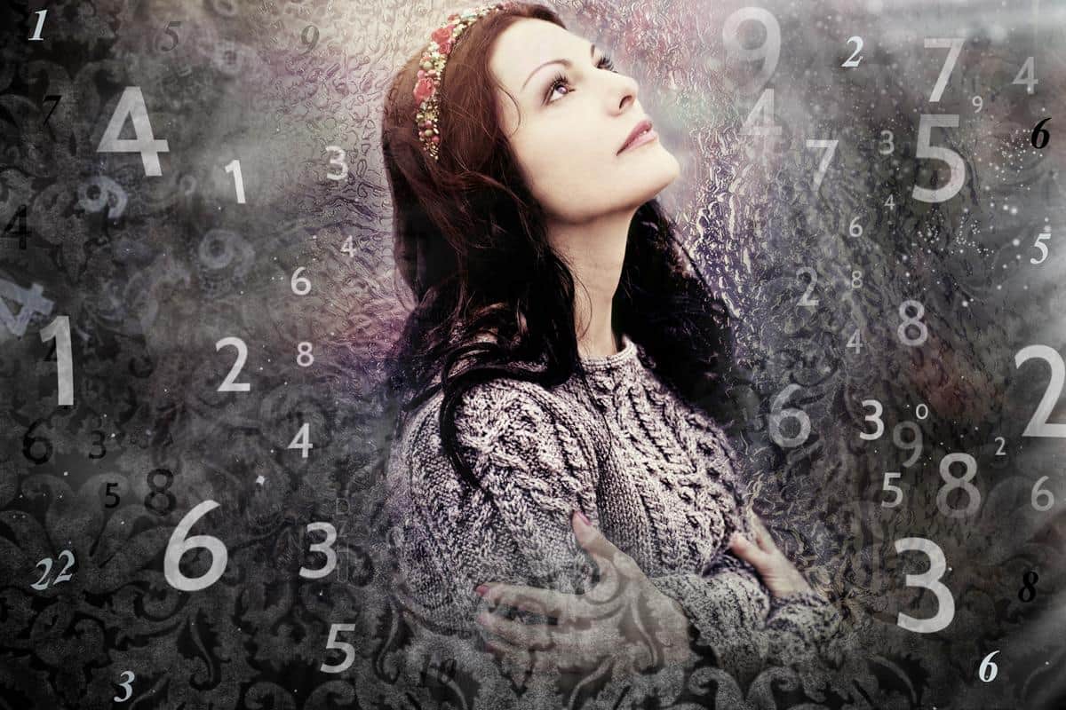 Miért nevezik a 7-es számot a szerencse számának? Misztikum, tudomány és kulturális hagyományok