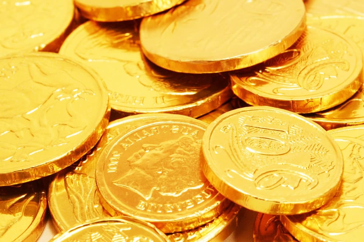 Miért tegyél egy érmét a virágcserépbe a Feng Shui szerint: Vonzd be a jólétet otthonodba!