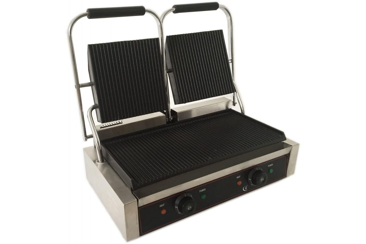 Hogyan tisztítsd meg a grillsütőt alufóliával: hatékony trükk a zsír ellen