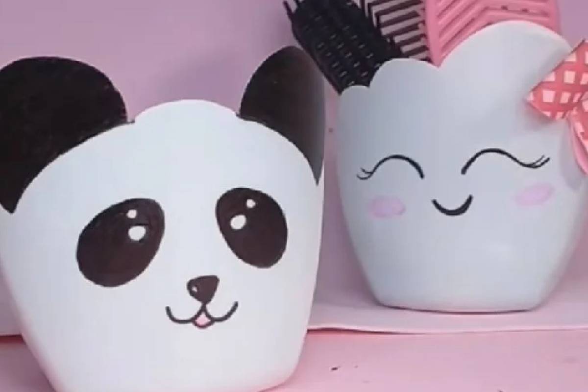 Ne dobd ki az üres hajkrémes flakonokat: Készíts belőlük hasznos asztali rendszerezőt!