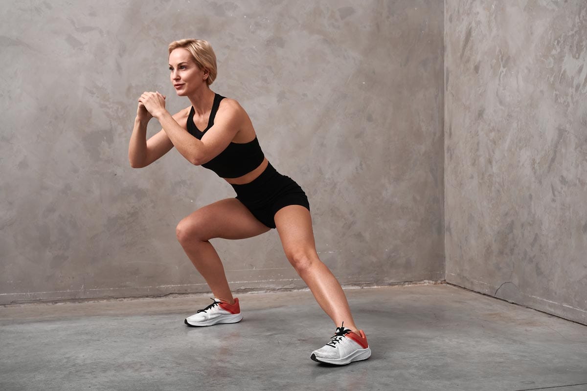 Gépek és kifogások nélkül: expressz edzésprogram acélos fenékhez és lábakhoz rekordidő alatt