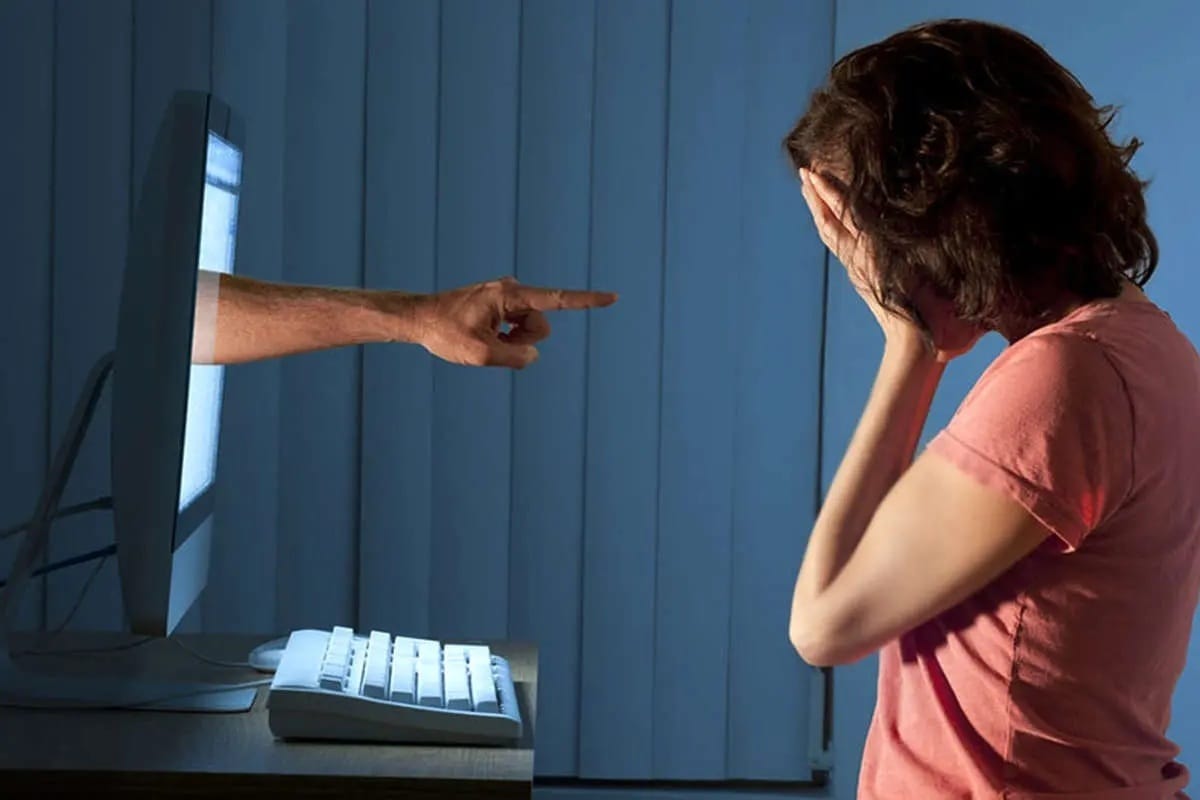 Milyen eredetűek a sértések, és mikor kezdtek elterjedni?