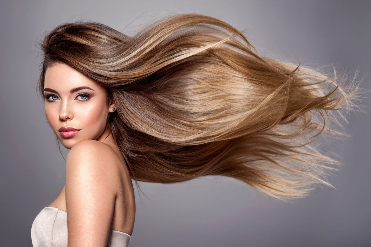 Miért tesznek egyre többen sót a samponba? Így segíthet azoknak, akiknek ilyen hajtípusuk van