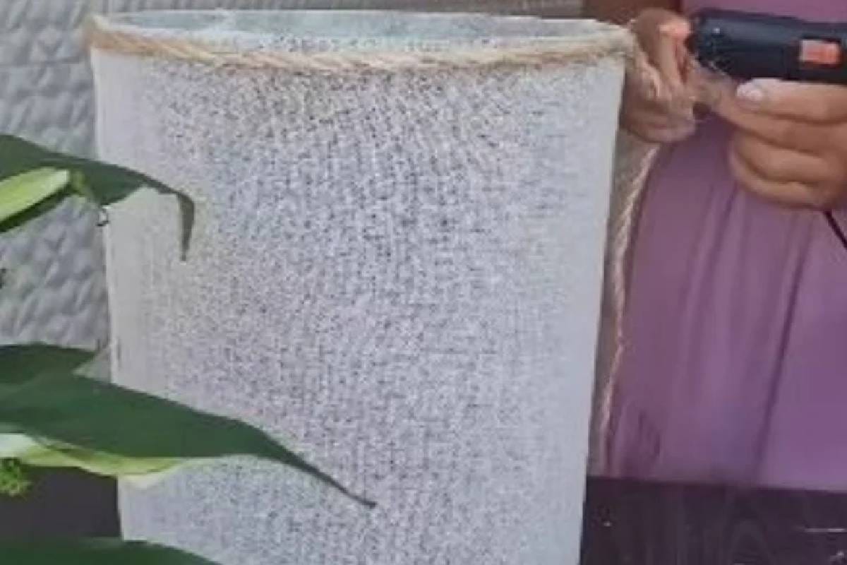 Ne Dobd Ki az Üres Festékes Vödröt: Készíts Stílusos Kosarat Fadarabokkal!