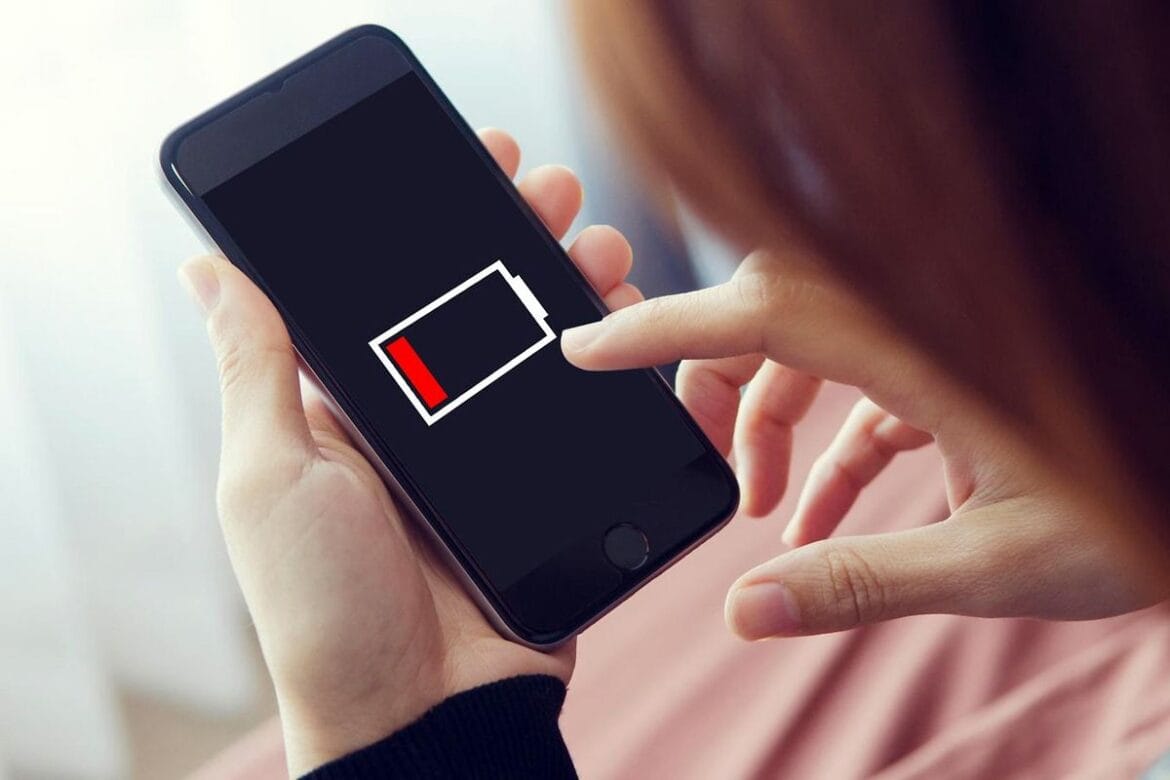 Hogyan tartsd tovább töltve a telefonodat: miért merül le, ha nem is használod?