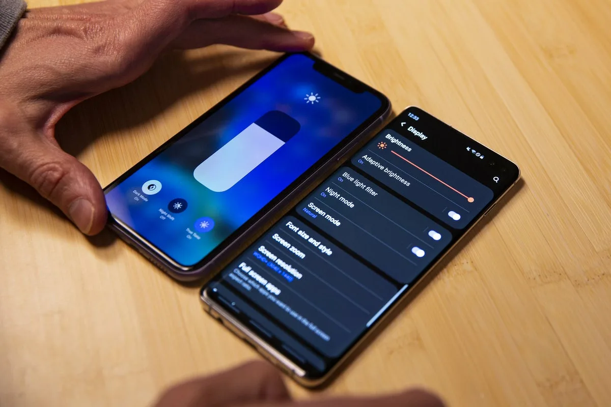 Hogyan tartsd tovább töltve a telefonodat: miért merül le, ha nem is használod?