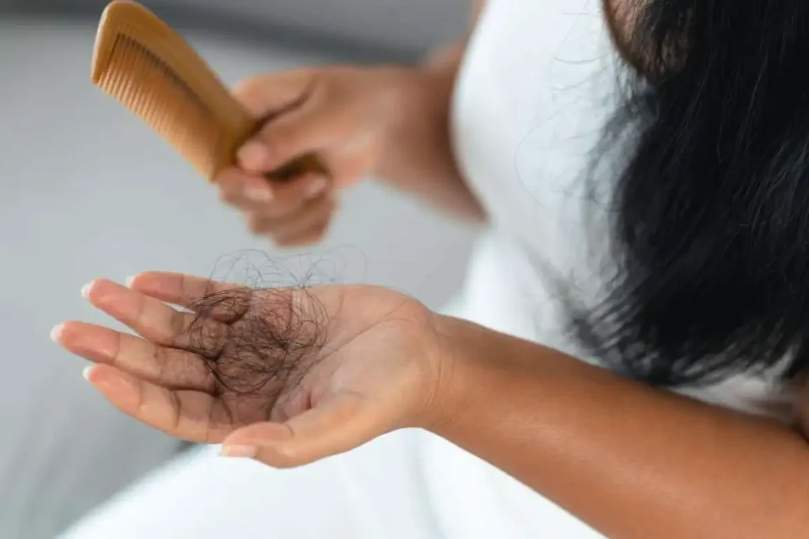 Ne aggódj, ha hullik a hajad fürdés után: Próbáld ki ezt az olcsó és hatékony házi megoldást!