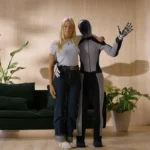 NEO robot: a humanoid segítő, aki megváltoztatja a háztartást