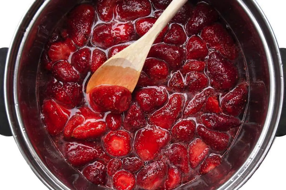 Kifinomult eperlekvár: nagymama receptje 4 hozzávalóból, 5 lépésben