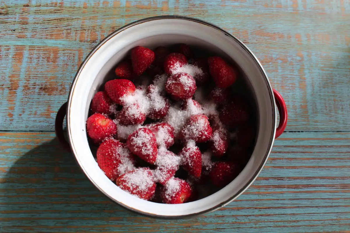 Kifinomult eperlekvár: nagymama receptje 4 hozzávalóból, 5 lépésben